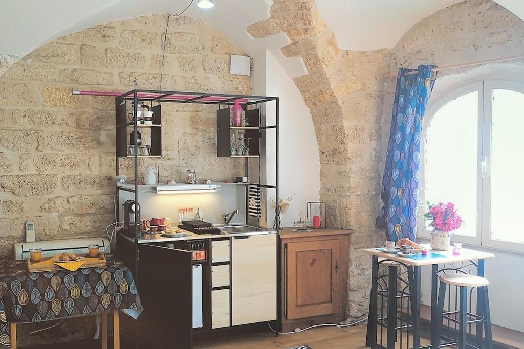 Pour Les Amoureux Des Vieilles Pierres Poussan Luaran gambar
